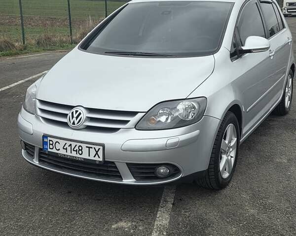 Серый Фольксваген Гольф Плюс, объемом двигателя 1.4 л и пробегом 211 тыс. км за 6400 $, фото 4 на Automoto.ua