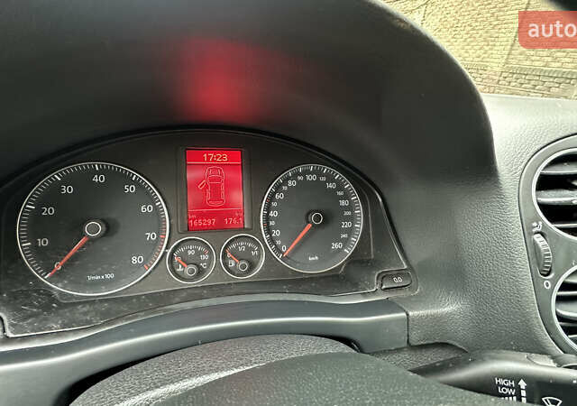 Серый Фольксваген Гольф Плюс, объемом двигателя 1.6 л и пробегом 165 тыс. км за 6850 $, фото 16 на Automoto.ua