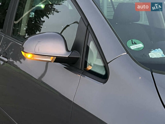 Серый Фольксваген Гольф Плюс, объемом двигателя 0 л и пробегом 221 тыс. км за 6300 $, фото 80 на Automoto.ua