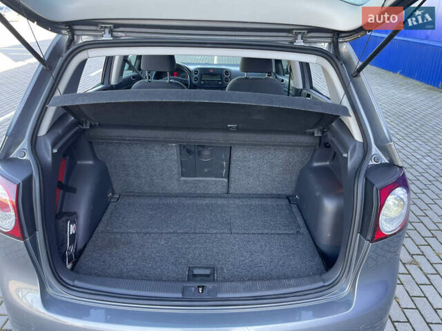 Серый Фольксваген Гольф Плюс, объемом двигателя 1.4 л и пробегом 174 тыс. км за 6150 $, фото 17 на Automoto.ua