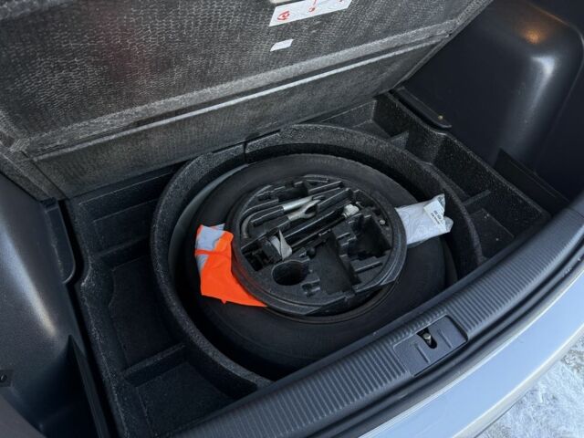 Серый Фольксваген Гольф Плюс, объемом двигателя 1.4 л и пробегом 152 тыс. км за 7797 $, фото 13 на Automoto.ua