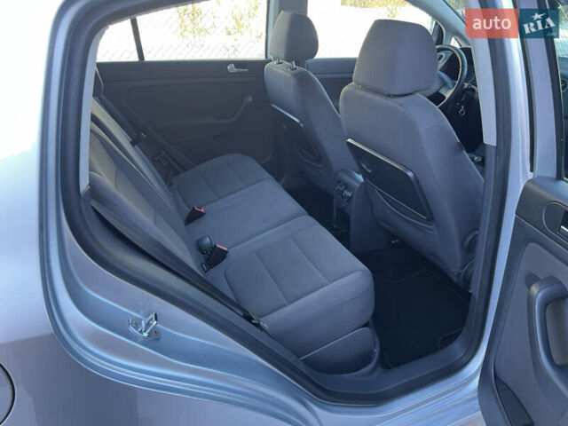 Сірий Фольксваген Golf Plus, об'ємом двигуна 1.4 л та пробігом 281 тис. км за 6999 $, фото 28 на Automoto.ua