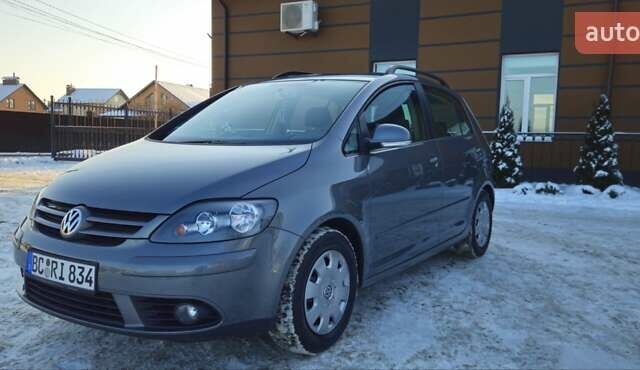 Сірий Фольксваген Golf Plus, об'ємом двигуна 1.6 л та пробігом 153 тис. км за 7150 $, фото 2 на Automoto.ua