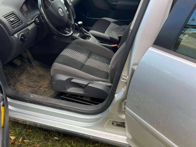 Фольксваген Гольф Плюс 2008 в Бориславе на Automoto.ua Серый Фольксваген Гольф Плюс, объемом двигателя 1.6 л и пробегом 100 тыс. км за 6000 $, фото 9 на Automoto.ua