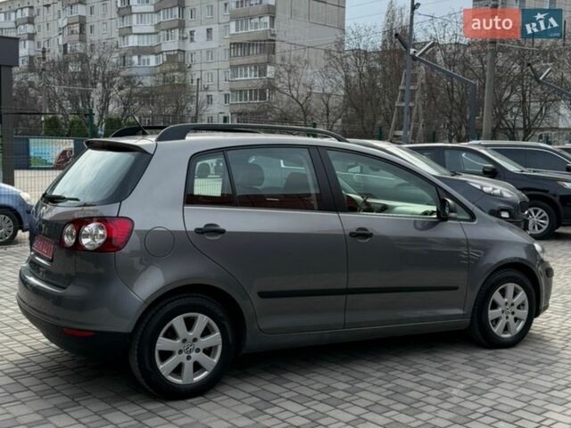 Сірий Фольксваген Golf Plus, об'ємом двигуна 1.4 л та пробігом 209 тис. км за 6500 $, фото 19 на Automoto.ua