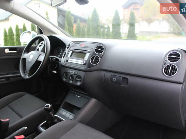 Фольксваген Гольф Плюс 2008 в Трускавце на Automoto.ua Серый Фольксваген Гольф Плюс, объемом двигателя 1.6 л и пробегом 195 тыс. км за 6790 $, фото 96 на Automoto.ua