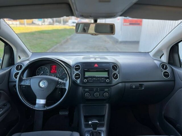 Сірий Фольксваген Golf Plus, об'ємом двигуна 1.4 л та пробігом 137 тис. км за 7950 $, фото 15 на Automoto.ua