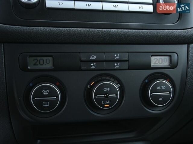 Серый Фольксваген Гольф Плюс, объемом двигателя 1.4 л и пробегом 190 тыс. км за 6700 $, фото 22 на Automoto.ua