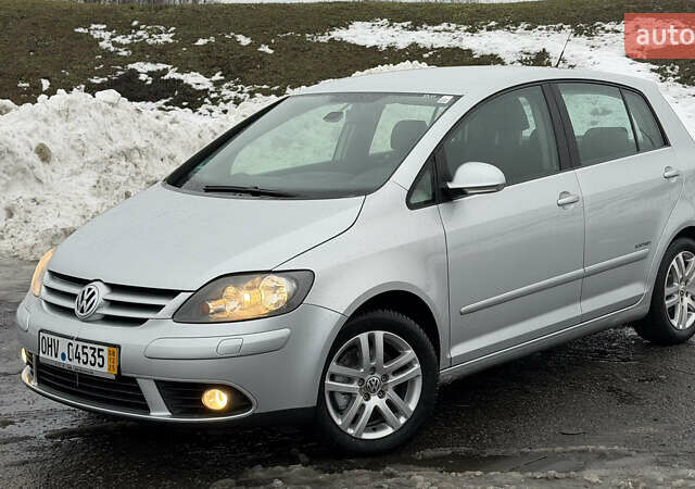 Серый Фольксваген Гольф Плюс, объемом двигателя 1.4 л и пробегом 220 тыс. км за 6500 $, фото 1 на Automoto.ua