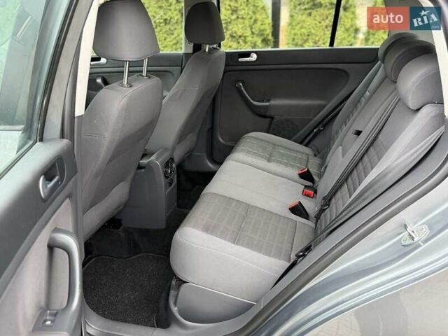 Серый Фольксваген Гольф Плюс, объемом двигателя 1.4 л и пробегом 194 тыс. км за 5700 $, фото 77 на Automoto.ua