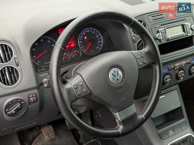 Серый Фольксваген Гольф Плюс, объемом двигателя 1.6 л и пробегом 159 тыс. км за 6950 $, фото 28 на Automoto.ua