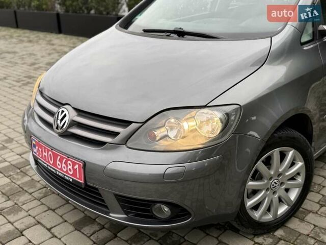 Серый Фольксваген Гольф Плюс, объемом двигателя 1.4 л и пробегом 155 тыс. км за 5700 $, фото 19 на Automoto.ua