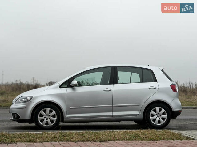 Сірий Фольксваген Golf Plus, об'ємом двигуна 1.6 л та пробігом 219 тис. км за 6499 $, фото 8 на Automoto.ua