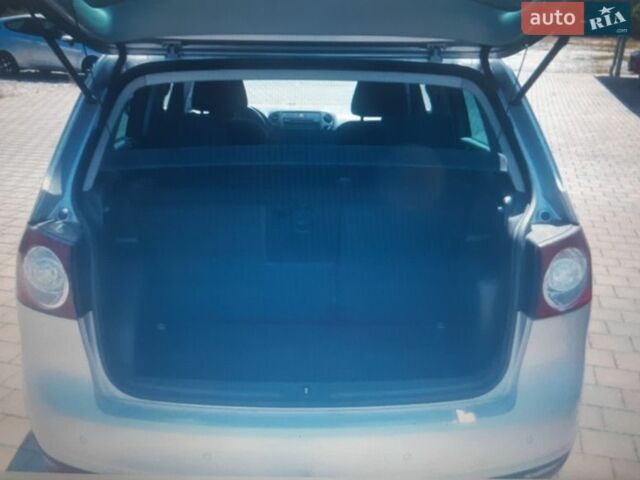 Серый Фольксваген Гольф Плюс, объемом двигателя 1.4 л и пробегом 160 тыс. км за 5800 $, фото 9 на Automoto.ua