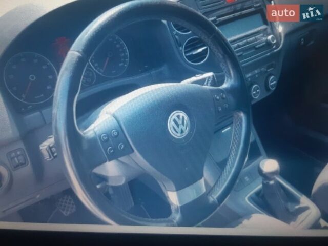 Серый Фольксваген Гольф Плюс, объемом двигателя 1.4 л и пробегом 160 тыс. км за 5800 $, фото 6 на Automoto.ua