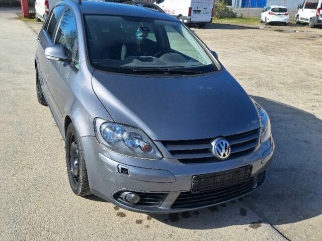 Сірий Фольксваген Golf Plus, об'ємом двигуна 1.6 л та пробігом 199 тис. км за 4999 $, фото 3 на Automoto.ua