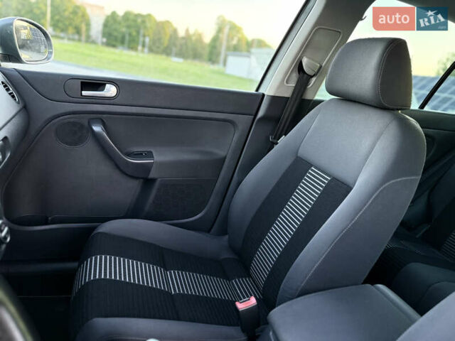 Сірий Фольксваген Golf Plus, об'ємом двигуна 1.6 л та пробігом 210 тис. км за 6200 $, фото 46 на Automoto.ua