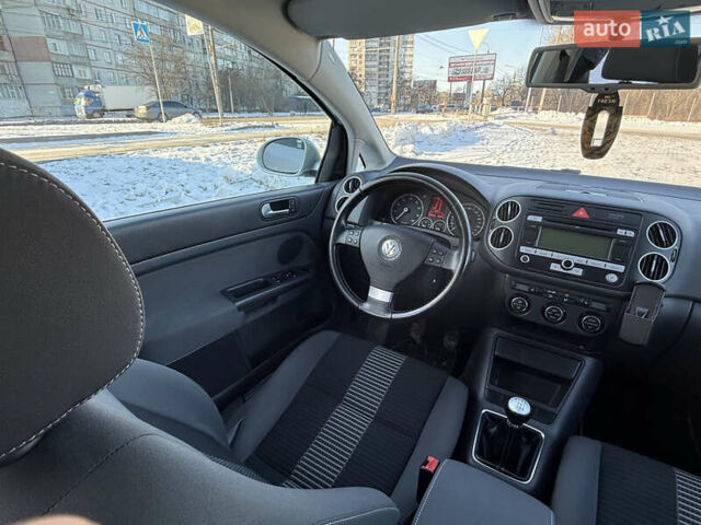 Серый Фольксваген Гольф Плюс, объемом двигателя 1.4 л и пробегом 152 тыс. км за 6700 $, фото 19 на Automoto.ua