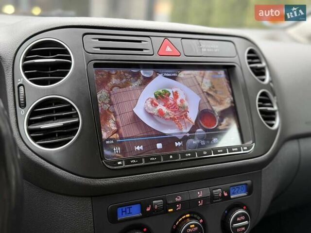 Серый Фольксваген Гольф Плюс, объемом двигателя 1.4 л и пробегом 155 тыс. км за 5700 $, фото 52 на Automoto.ua