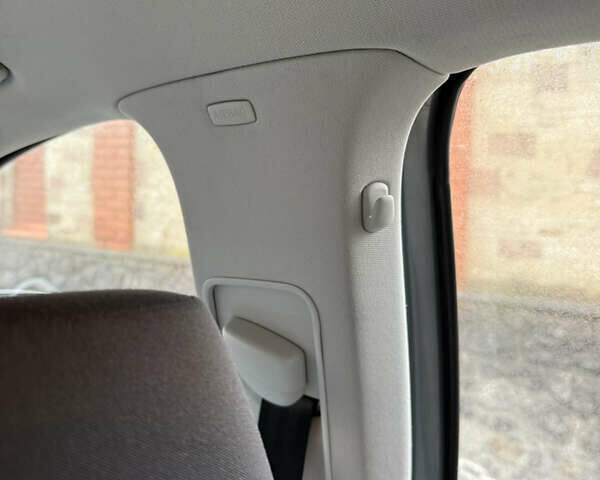 Серый Фольксваген Гольф Плюс, объемом двигателя 1.6 л и пробегом 225 тыс. км за 7399 $, фото 94 на Automoto.ua