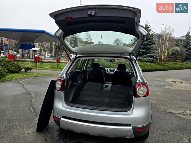 Серый Фольксваген Гольф Плюс, объемом двигателя 1.4 л и пробегом 121 тыс. км за 7400 $, фото 112 на Automoto.ua