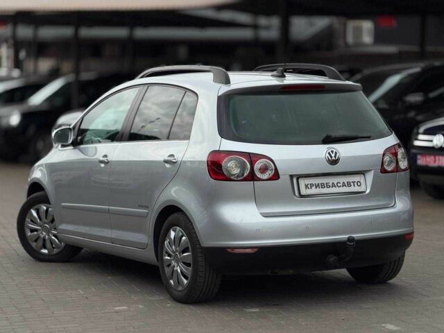 Сірий Фольксваген Golf Plus, об'ємом двигуна 1.6 л та пробігом 194 тис. км за 7200 $, фото 6 на Automoto.ua