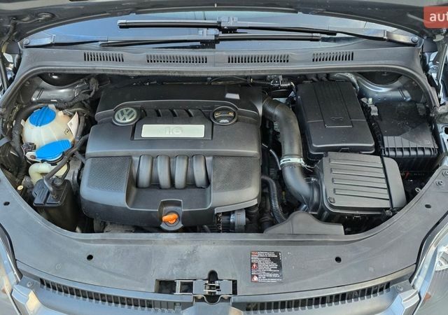 Серый Фольксваген Гольф Плюс, объемом двигателя 1.6 л и пробегом 227 тыс. км за 8899 $, фото 36 на Automoto.ua