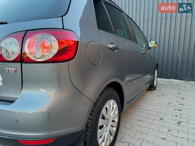 Сірий Фольксваген Golf Plus, об'ємом двигуна 1.9 л та пробігом 242 тис. км за 6799 $, фото 17 на Automoto.ua