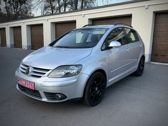 Сірий Фольксваген Golf Plus, об'ємом двигуна 1.6 л та пробігом 237 тис. км за 6999 $, фото 23 на Automoto.ua