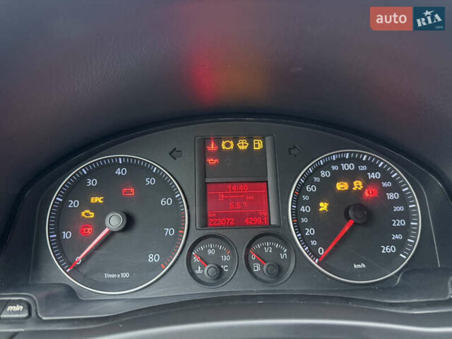Серый Фольксваген Гольф Плюс, объемом двигателя 1.6 л и пробегом 225 тыс. км за 7399 $, фото 56 на Automoto.ua