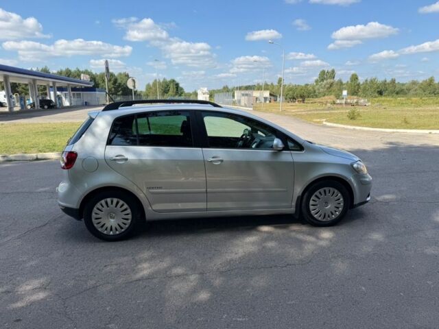 Серый Фольксваген Гольф Плюс, объемом двигателя 1.4 л и пробегом 181 тыс. км за 5700 $, фото 3 на Automoto.ua