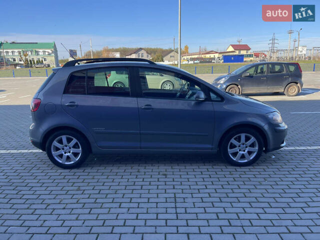 Серый Фольксваген Гольф Плюс, объемом двигателя 1.4 л и пробегом 174 тыс. км за 6150 $, фото 3 на Automoto.ua