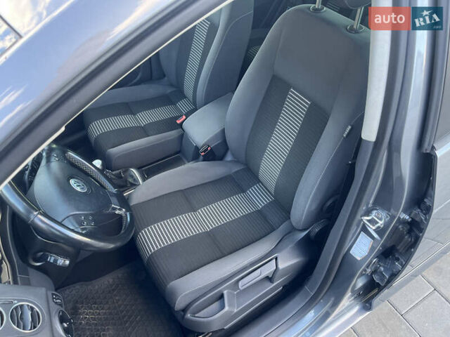 Фольксваген Гольф Плюс 2008 в Черкассах на Automoto.ua Серый Фольксваген Гольф Плюс, объемом двигателя 1.4 л и пробегом 238 тыс. км за 6599 $, фото 37 на Automoto.ua