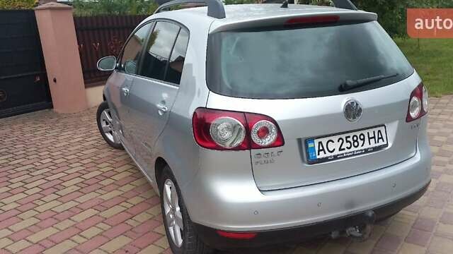 Фольксваген Гольф Плюс 2008 в Луцке на Automoto.ua Серый Фольксваген Гольф Плюс, объемом двигателя 1.39 л и пробегом 219 тыс. км за 5800 $, фото 1 на Automoto.ua