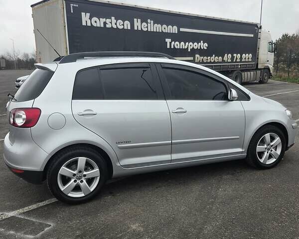 Серый Фольксваген Гольф Плюс, объемом двигателя 1.4 л и пробегом 211 тыс. км за 6400 $, фото 18 на Automoto.ua