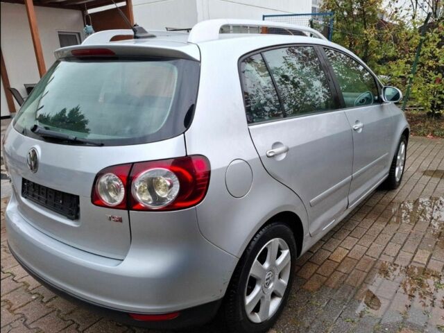 Серый Фольксваген Гольф Плюс, объемом двигателя 1.4 л и пробегом 190 тыс. км за 6250 $, фото 2 на Automoto.ua