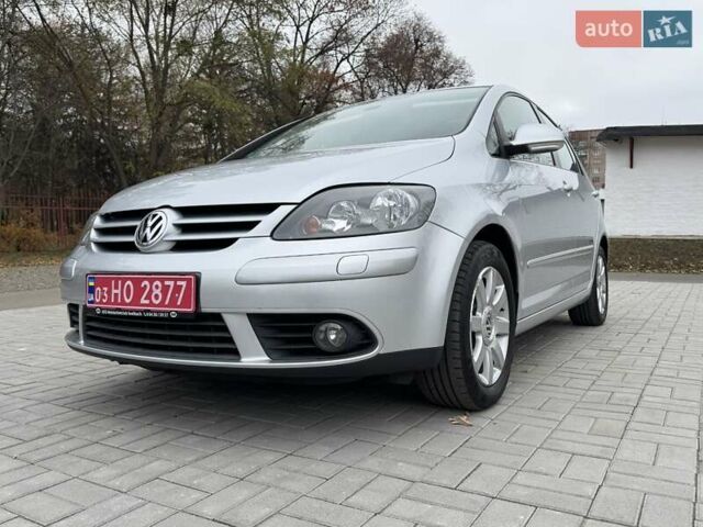 Серый Фольксваген Гольф Плюс, объемом двигателя 1.6 л и пробегом 127 тыс. км за 7550 $, фото 14 на Automoto.ua