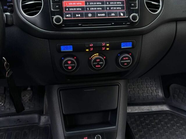 Сірий Фольксваген Golf Plus, об'ємом двигуна 1.9 л та пробігом 264 тис. км за 4650 $, фото 13 на Automoto.ua