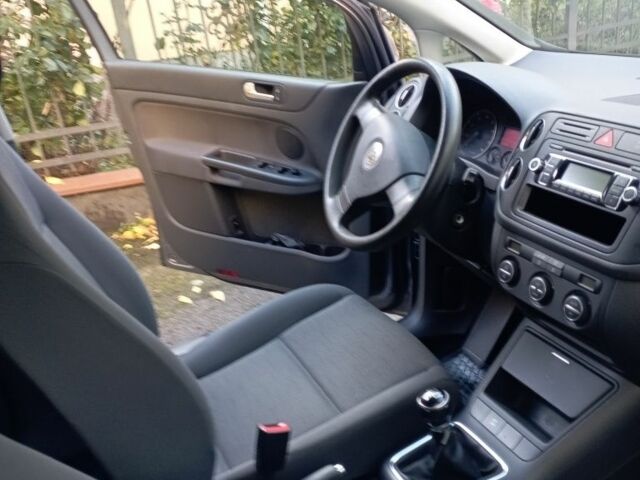 Сірий Фольксваген Golf Plus, об'ємом двигуна 0 л та пробігом 185 тис. км за 6400 $, фото 2 на Automoto.ua