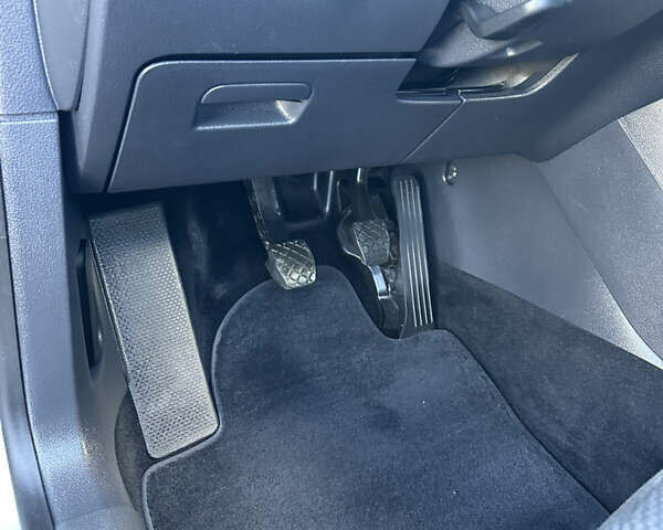 Серый Фольксваген Гольф Плюс, объемом двигателя 1.4 л и пробегом 80 тыс. км за 8100 $, фото 45 на Automoto.ua