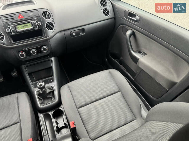 Серый Фольксваген Гольф Плюс, объемом двигателя 1.4 л и пробегом 175 тыс. км за 6799 $, фото 54 на Automoto.ua