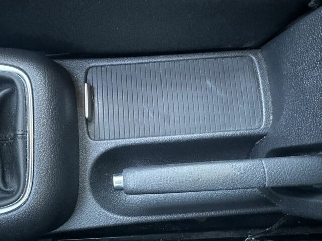 Серый Фольксваген Гольф Плюс, объемом двигателя 1.4 л и пробегом 220 тыс. км за 6350 $, фото 9 на Automoto.ua