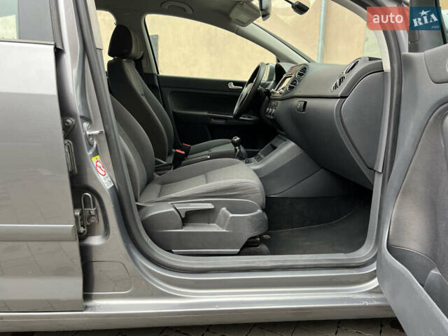 Серый Фольксваген Гольф Плюс, объемом двигателя 0 л и пробегом 218 тыс. км за 6300 $, фото 20 на Automoto.ua