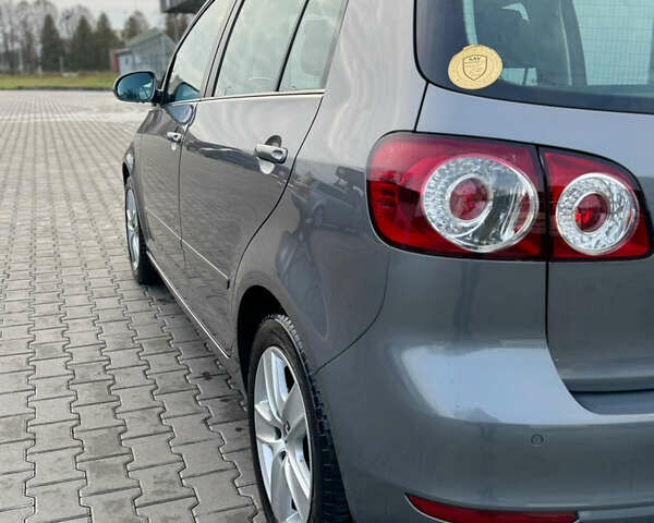 Серый Фольксваген Гольф Плюс, объемом двигателя 1.4 л и пробегом 163 тыс. км за 8300 $, фото 15 на Automoto.ua