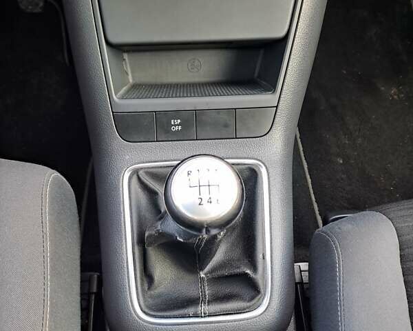 Серый Фольксваген Гольф Плюс, объемом двигателя 1.4 л и пробегом 165 тыс. км за 6900 $, фото 45 на Automoto.ua