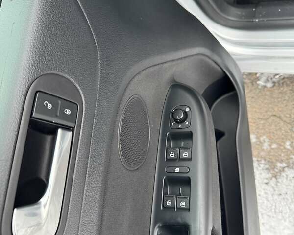 Серый Фольксваген Гольф Плюс, объемом двигателя 1.97 л и пробегом 134 тыс. км за 9999 $, фото 14 на Automoto.ua