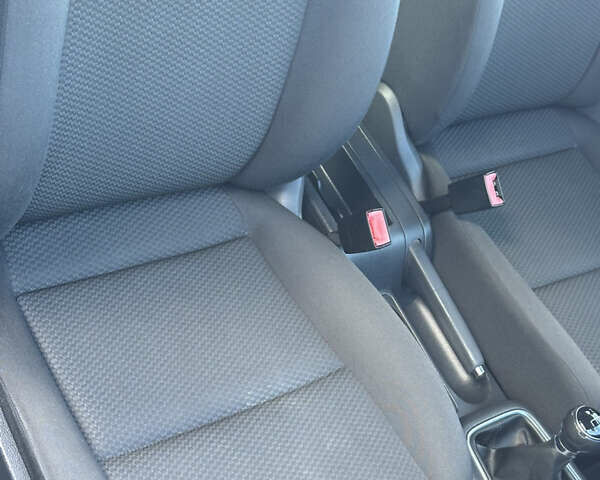 Серый Фольксваген Гольф Плюс, объемом двигателя 1.4 л и пробегом 80 тыс. км за 8100 $, фото 92 на Automoto.ua