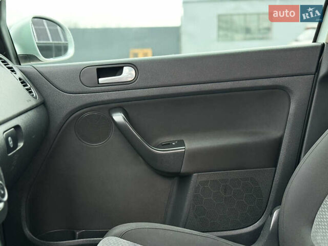 Серый Фольксваген Гольф Плюс, объемом двигателя 1.4 л и пробегом 189 тыс. км за 8200 $, фото 49 на Automoto.ua