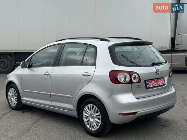 Серый Фольксваген Гольф Плюс, объемом двигателя 1.4 л и пробегом 175 тыс. км за 6799 $, фото 11 на Automoto.ua