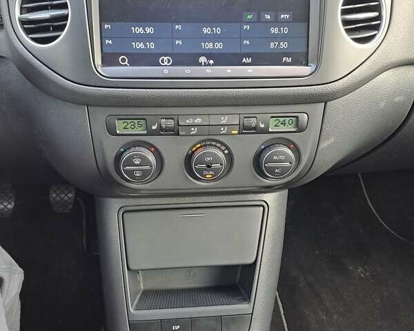 Серый Фольксваген Гольф Плюс, объемом двигателя 1.4 л и пробегом 165 тыс. км за 6900 $, фото 47 на Automoto.ua